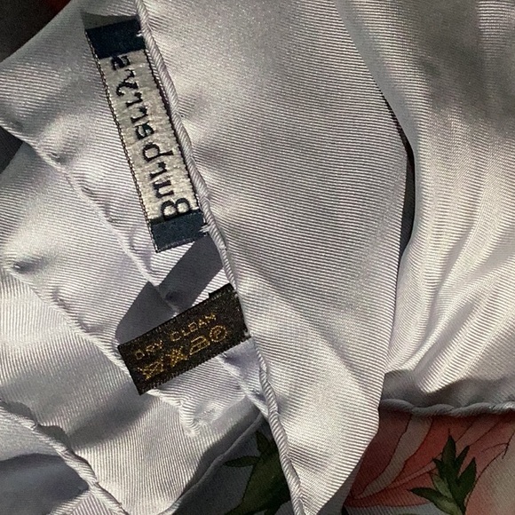 Burberrys Ladies Silk Scarf - Picture 8 of 8